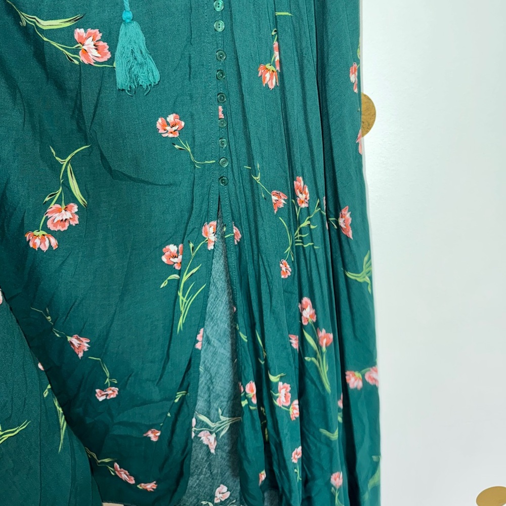 Floral Green Dress - Picture 2 of 8